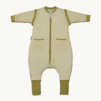 PIJAMA MANTA CON MANGAS Y CALCETINES ANTIDESLIZANTES - OLIVE GREEN STRIPES