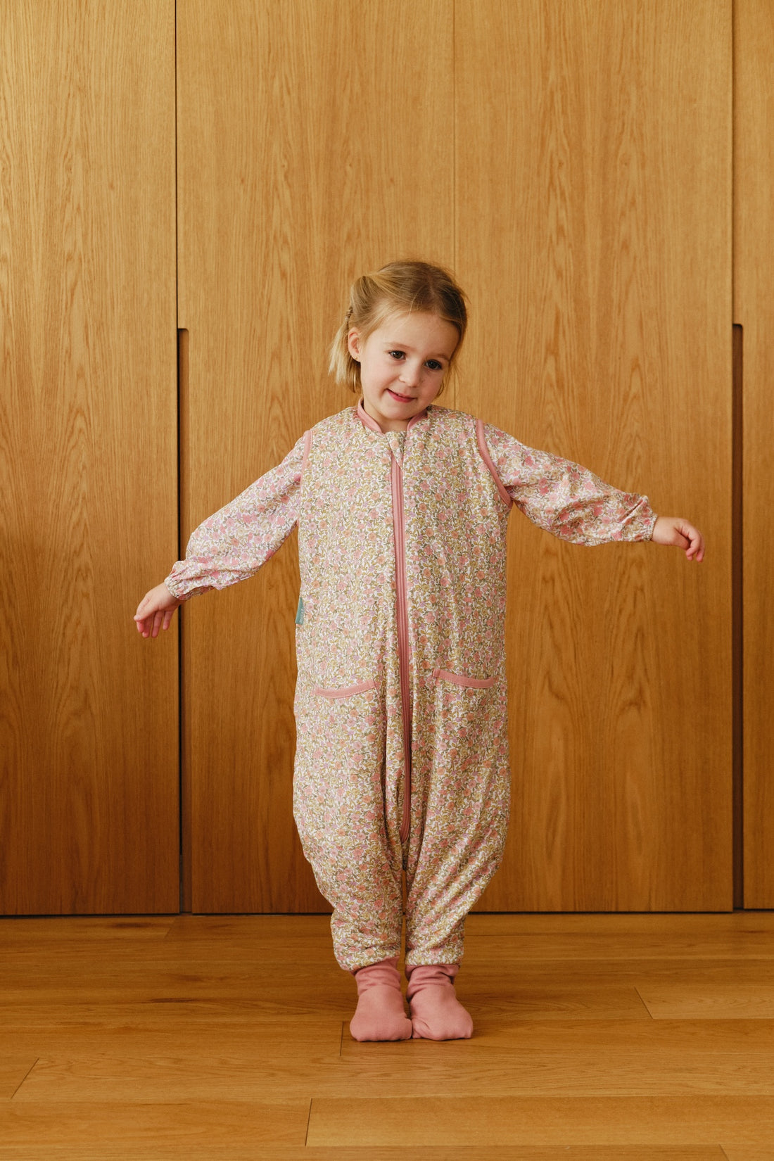 PIJAMA MANTA Y CALCETINES ANTIDESLIZANTES - SPRING GARDEN