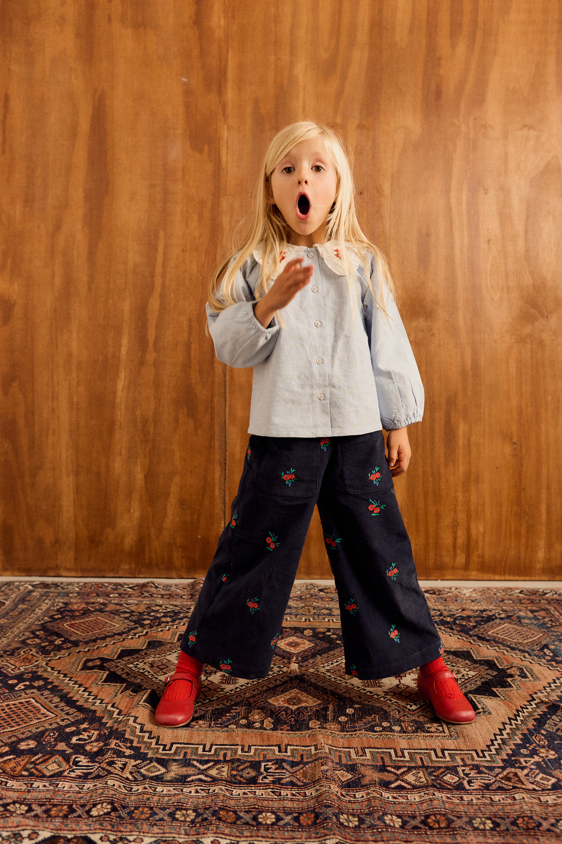 Pantalón Ollie Pana Azul Bordado Flor