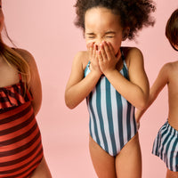 SURF NIÑO RAYA MALIBU