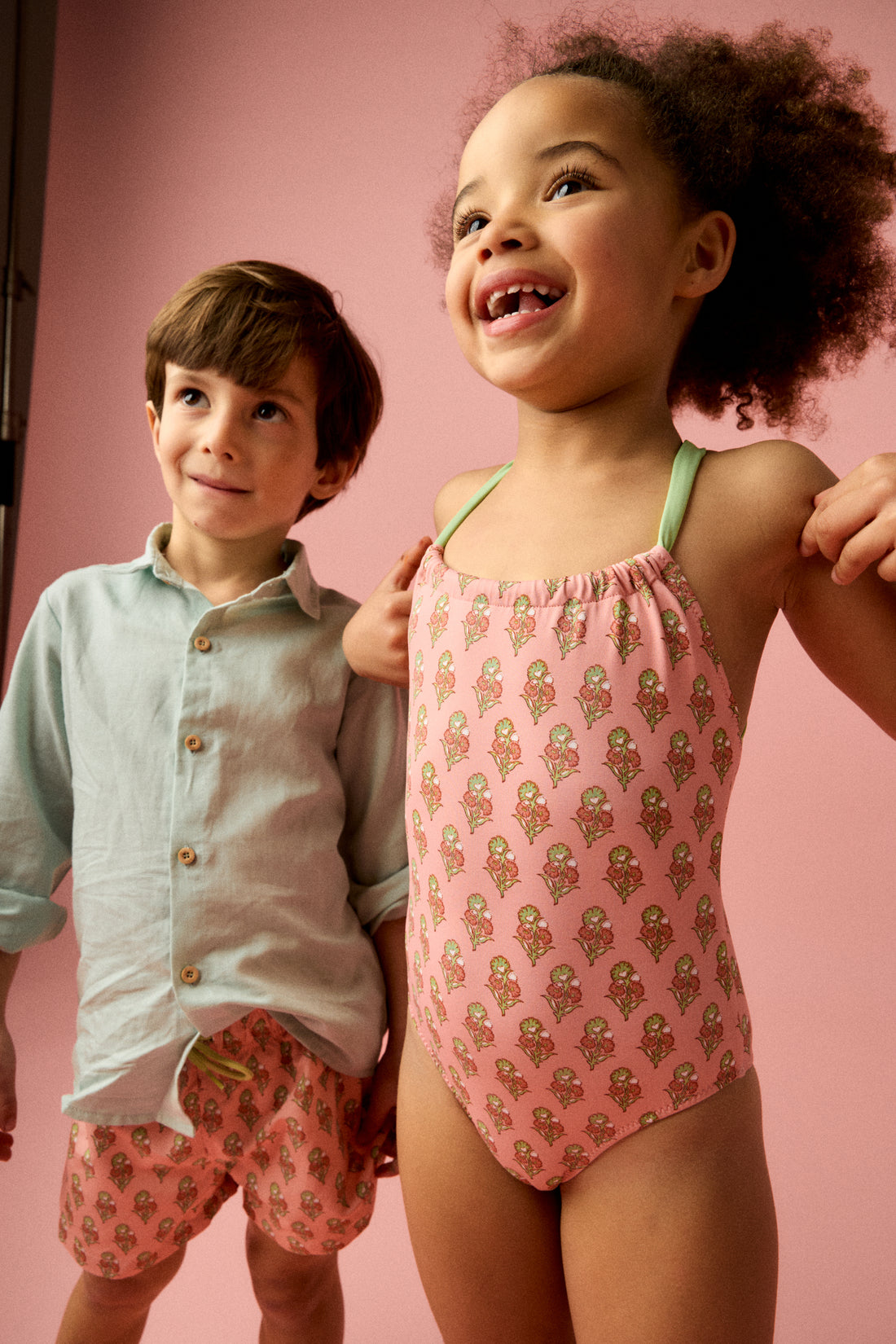 BAÑADOR NIÑA FLOR GOA