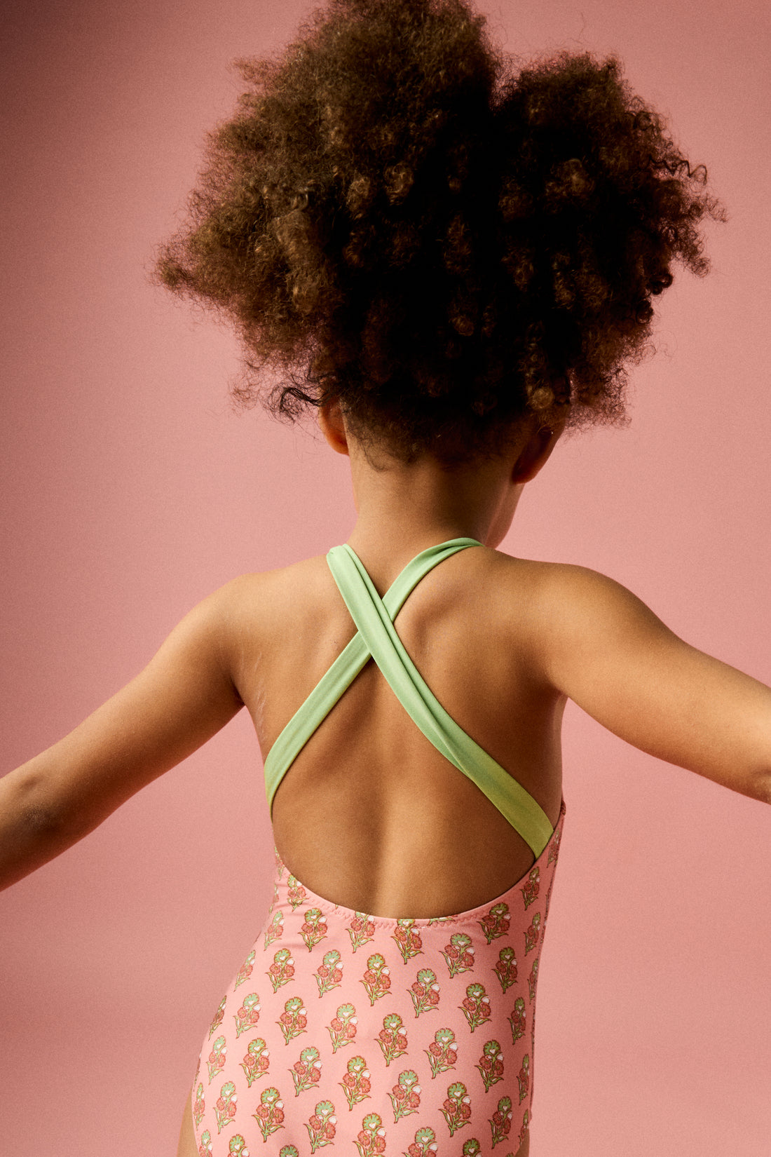 BAÑADOR NIÑA FLOR GOA