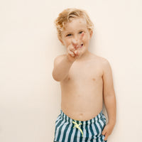SURF NIÑO RAYA MALIBU