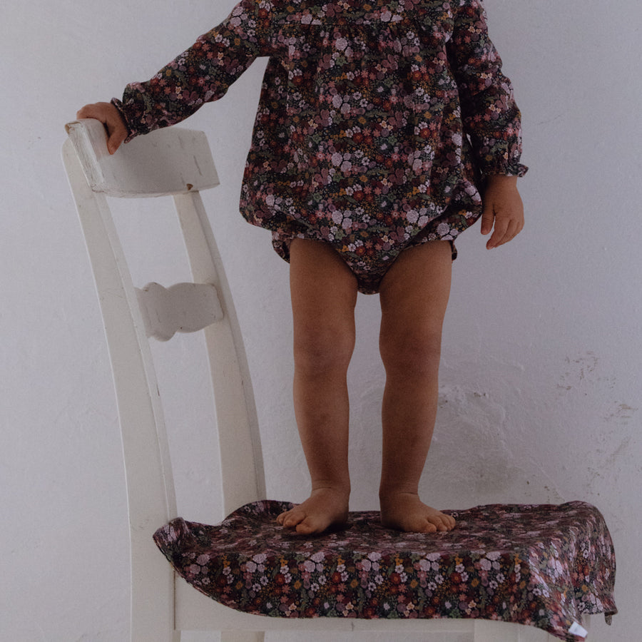 Pelele Julie - flor silvestre