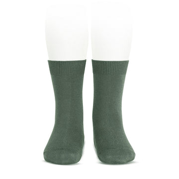 Calcetín corto básico liso-verde liquen